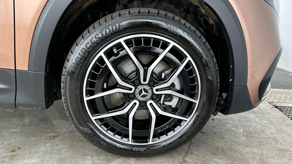 Mercedes-Benz EQB E 350 4Matic Amg Line Premium Black #23