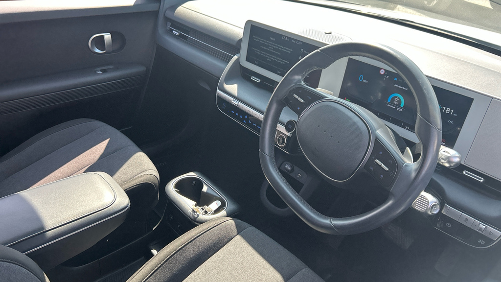 Hyundai Ioniq 5 Premium White #9