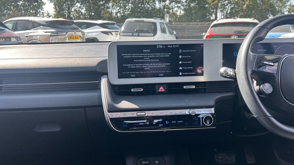 Hyundai Ioniq 5 Premium White #12