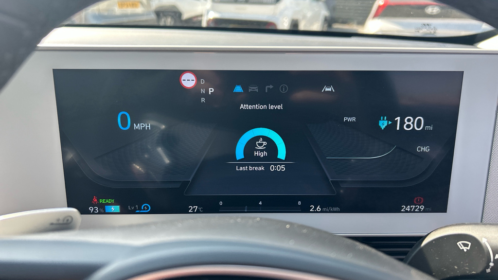 Hyundai Ioniq 5 Premium White #13