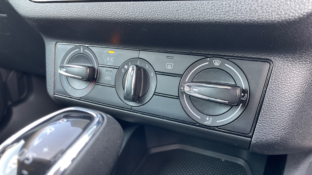 Skoda Kamiq Suv Grey #18