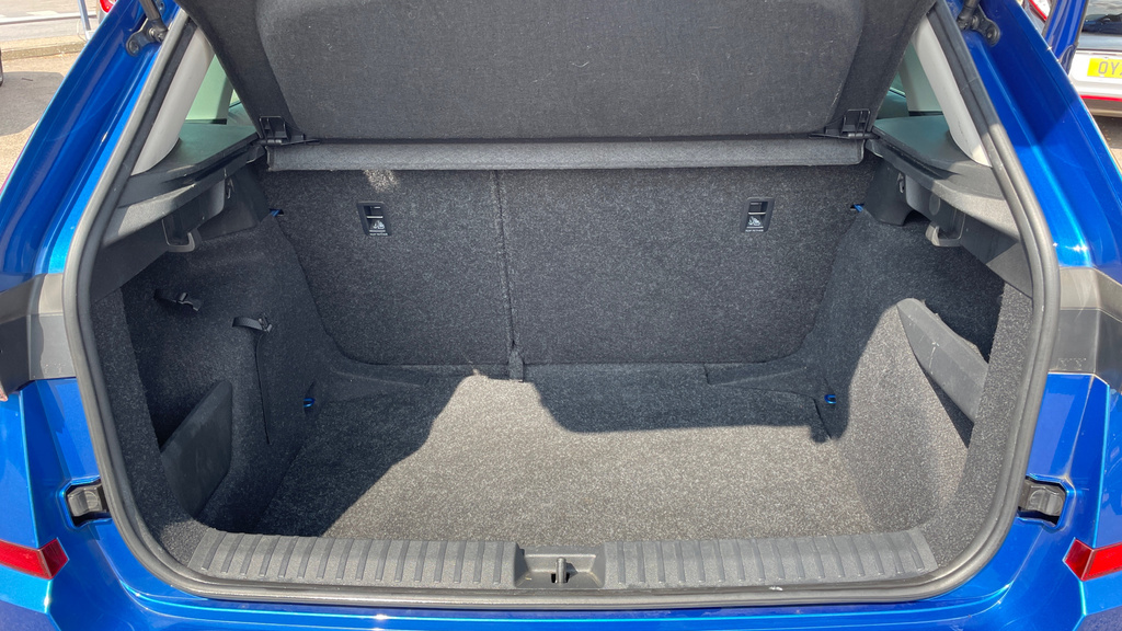 Skoda Kamiq Suv Grey #21