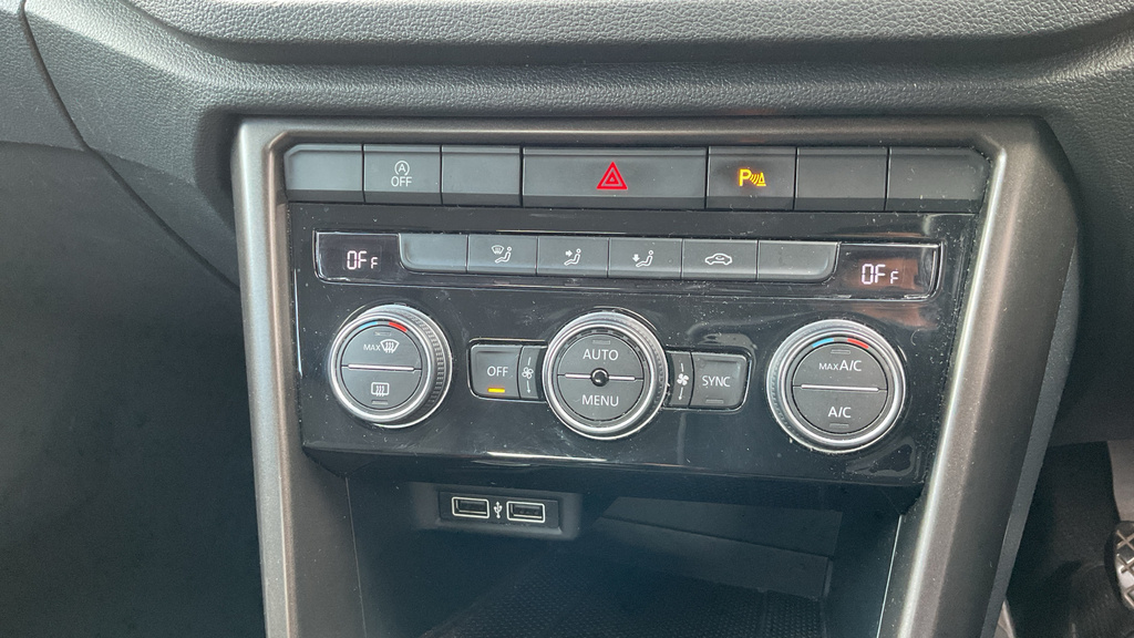 Volkswagen T-Roc 1.6 Tdi Design Blue #18