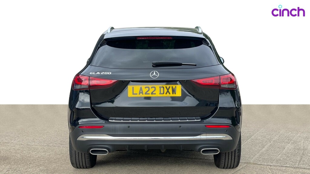 Mercedes-Benz GLA Class Gla 220D 4Matic Amg Line Premium Plus White #4