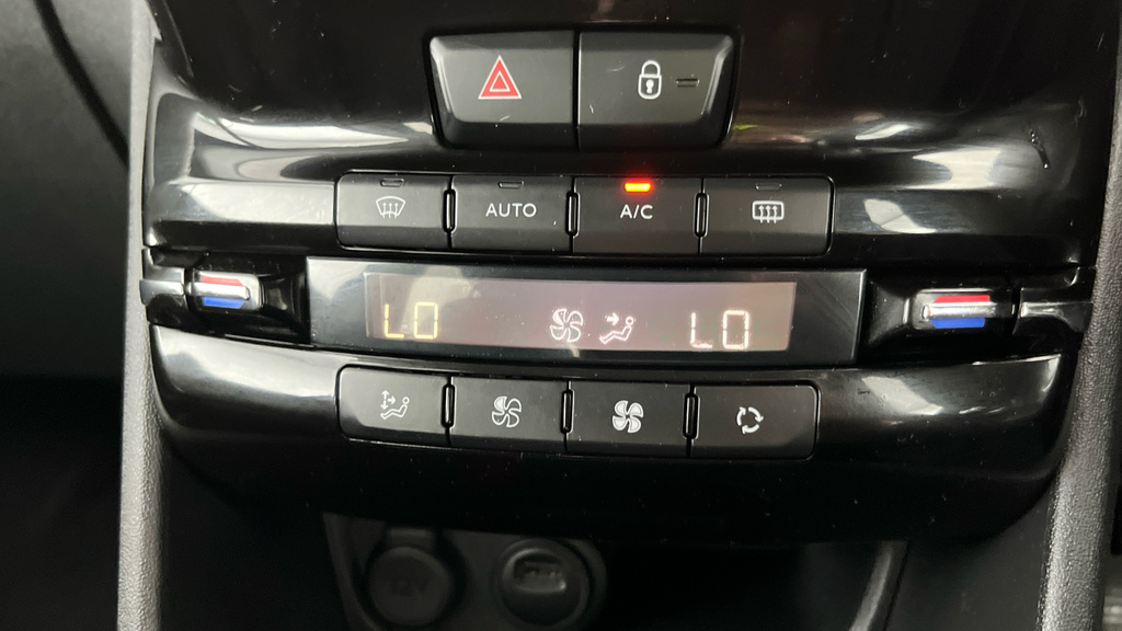 Peugeot 208 1.2 Puretech Tech Edition Euro 6 Ss  #17