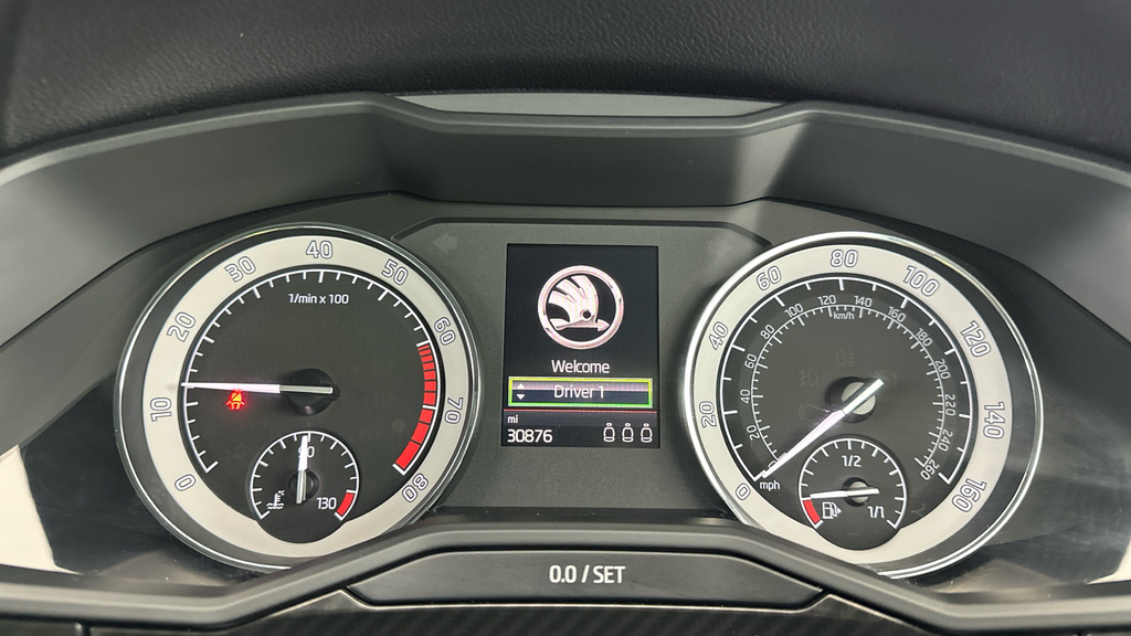 Skoda Superb 1.5 Tsi 150Ps Sportline Grey #25