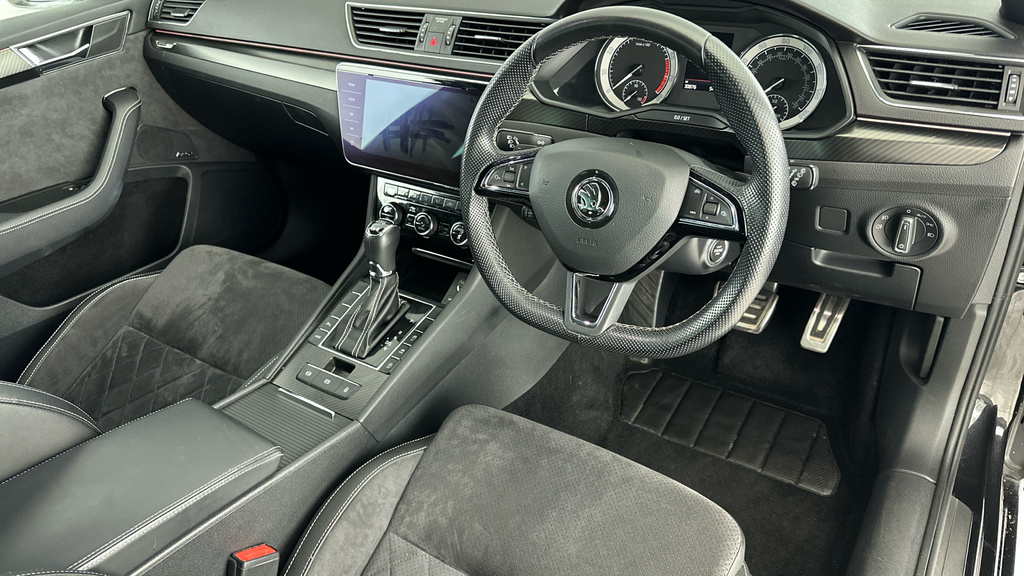 Skoda Superb 1.5 Tsi 150Ps Sportline Grey #9