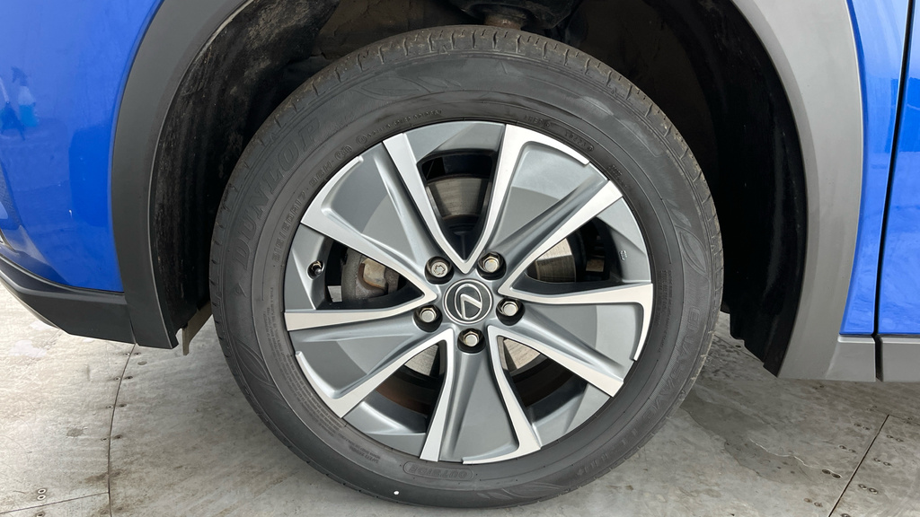 Lexus UX 2.0 250H Takumi E-cvt Euro 6 Ss Silver #23