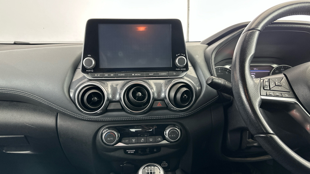 Nissan Juke 1.0 Dig-t 117 Acenta With Rear View Camera And App White #18