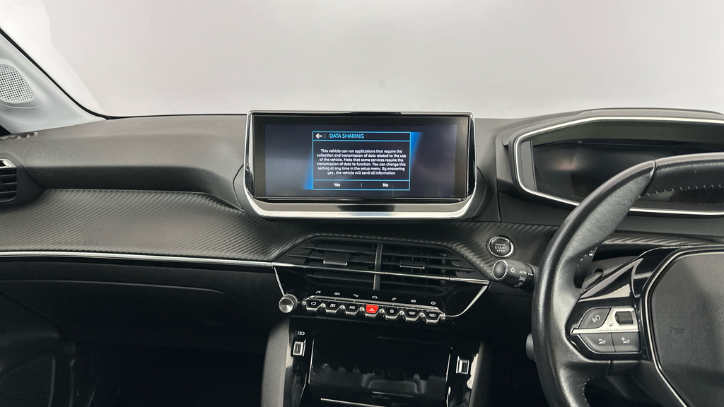 Peugeot 208 208 Allure Puretech Ss Black #15