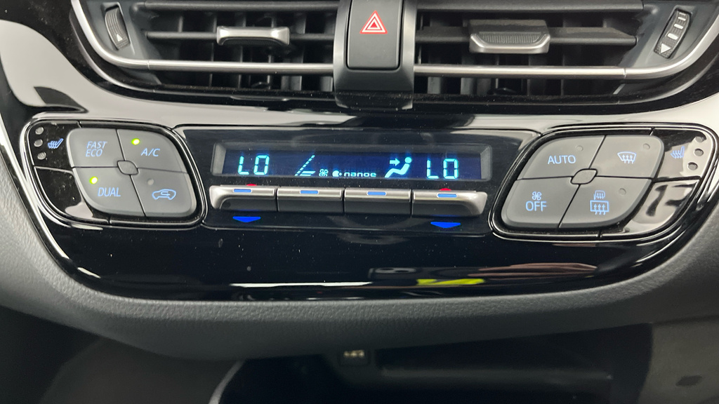 Toyota C-Hr Suv White #18