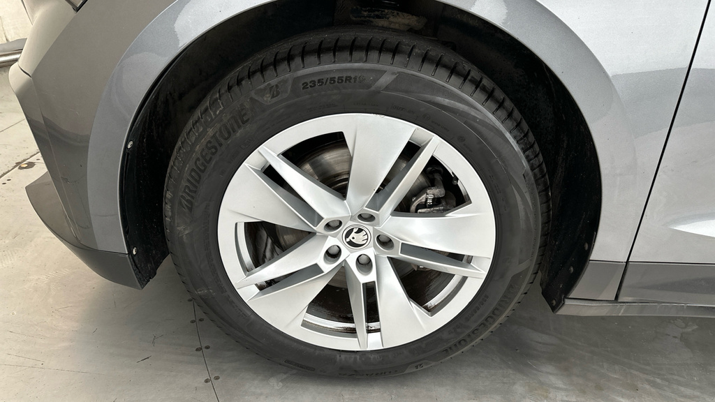 Skoda ENYAQ 80 Ecosuite Grey #24