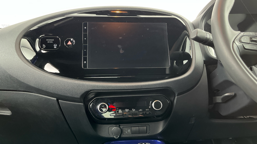 Toyota Aygo X 1.0 Vvt-i Edge Hatchback Beige #16