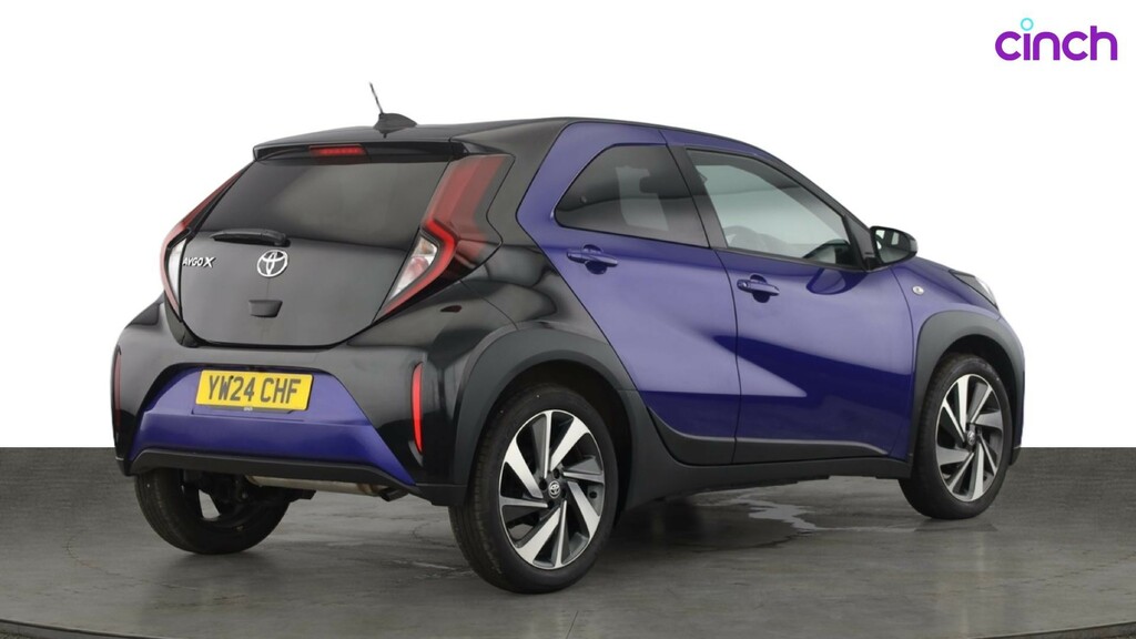 Toyota Aygo X 1.0 Vvt-i Edge Hatchback Beige #3