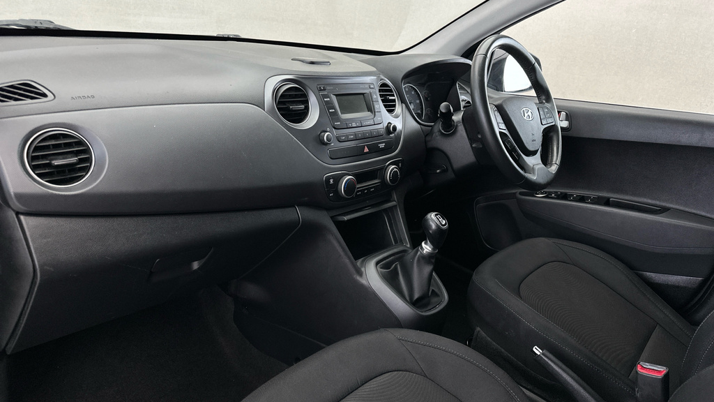 Hyundai I10 1.0 Go Se 65 Bhp White #10