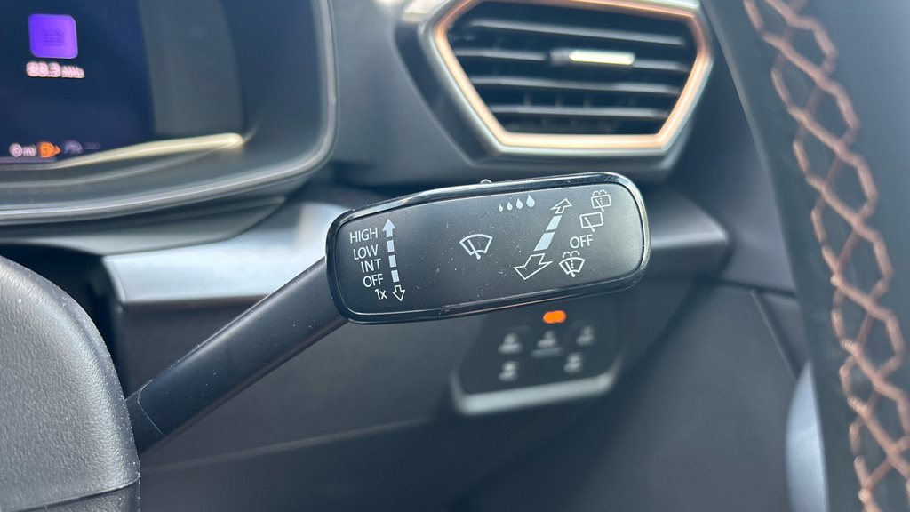 Cupra Leon 1.5 Etsi V2 Estate Hybrid Dsg 150 Ps Grey #17