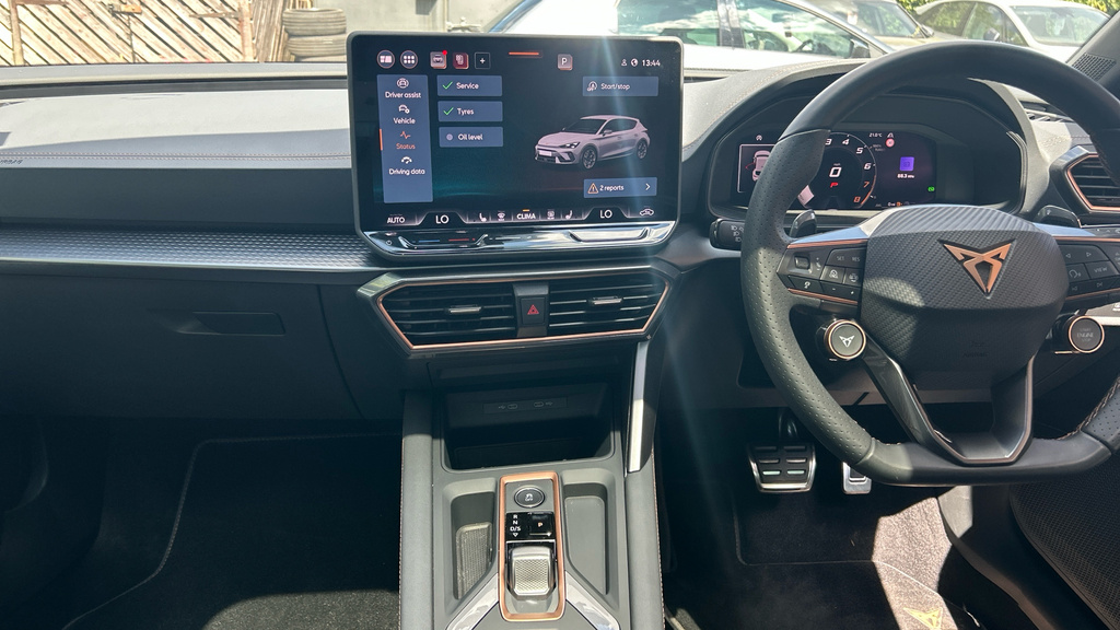 Cupra Leon 1.5 Etsi V2 Estate Hybrid Dsg 150 Ps Grey #27