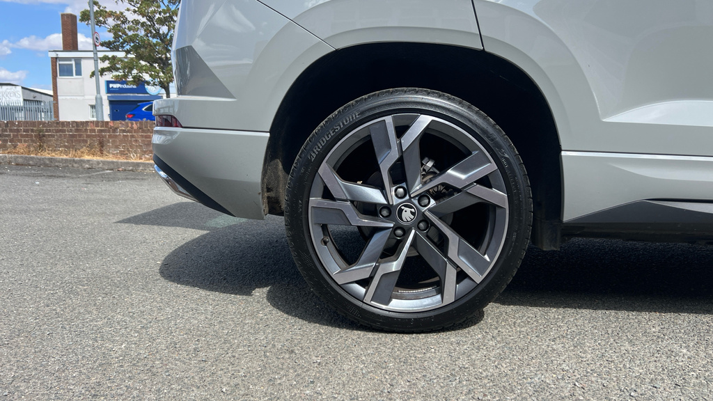 Skoda Karoq 1.5 Tsi Se L White #28