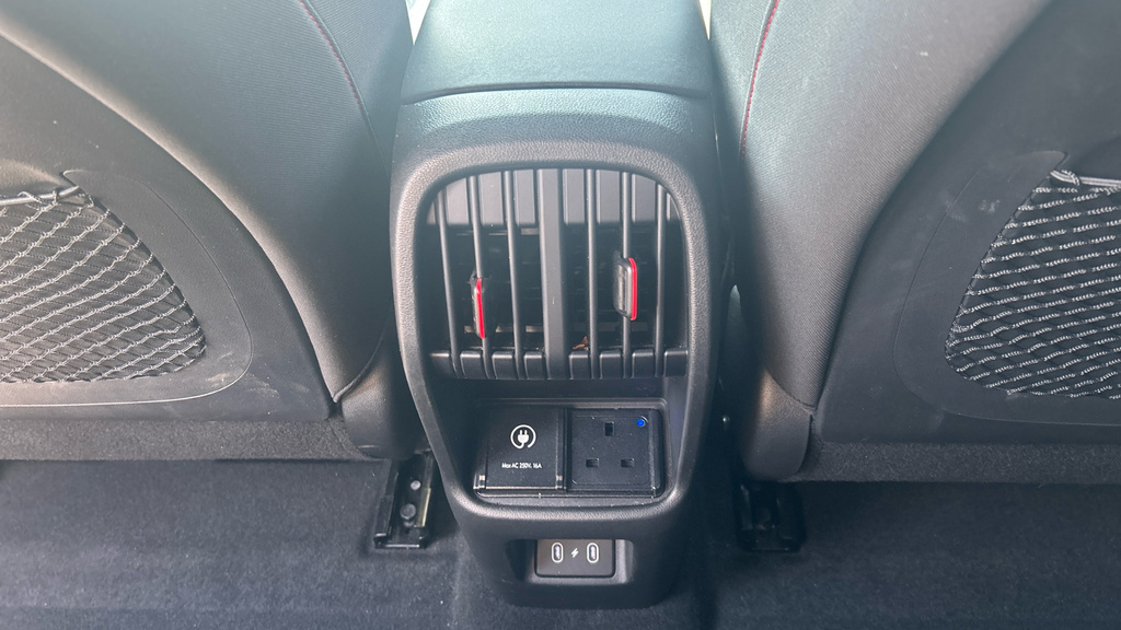 Hyundai Kona N Line Black #34