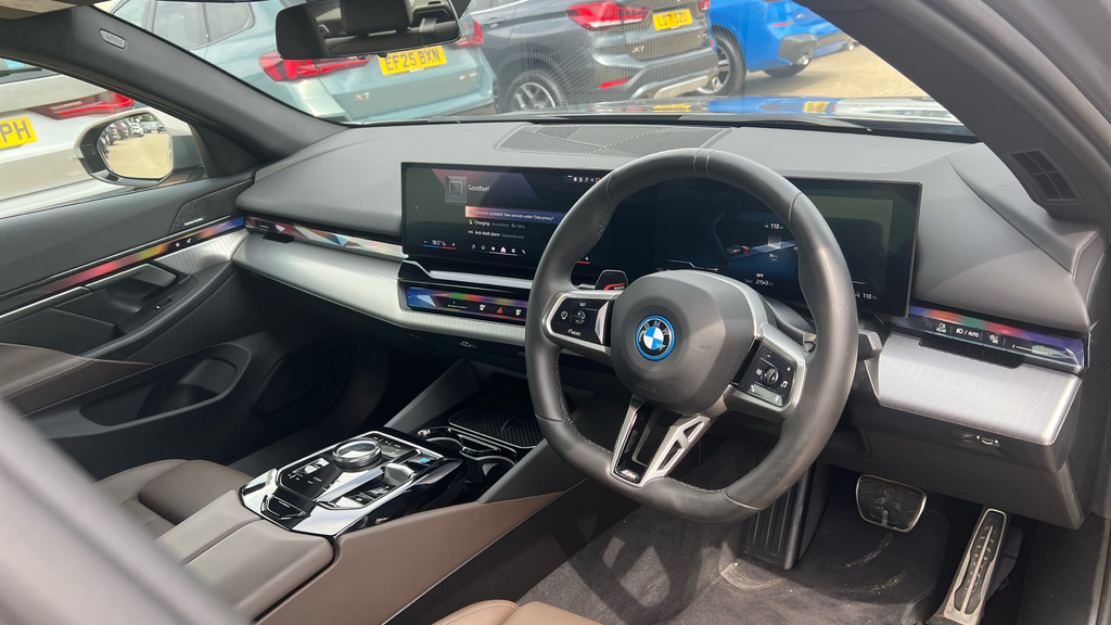 BMW i5 442Kw M60 Xdrive 84Kwh Black #13