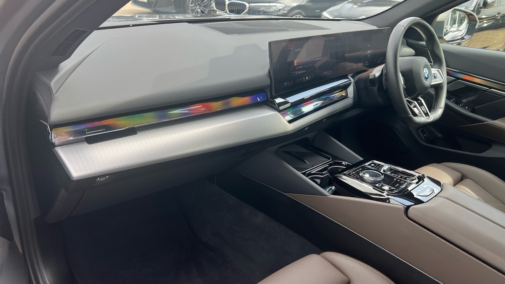 BMW i5 442Kw M60 Xdrive 84Kwh Black #12