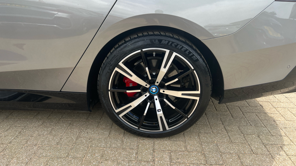 BMW i5 442Kw M60 Xdrive 84Kwh Black #29