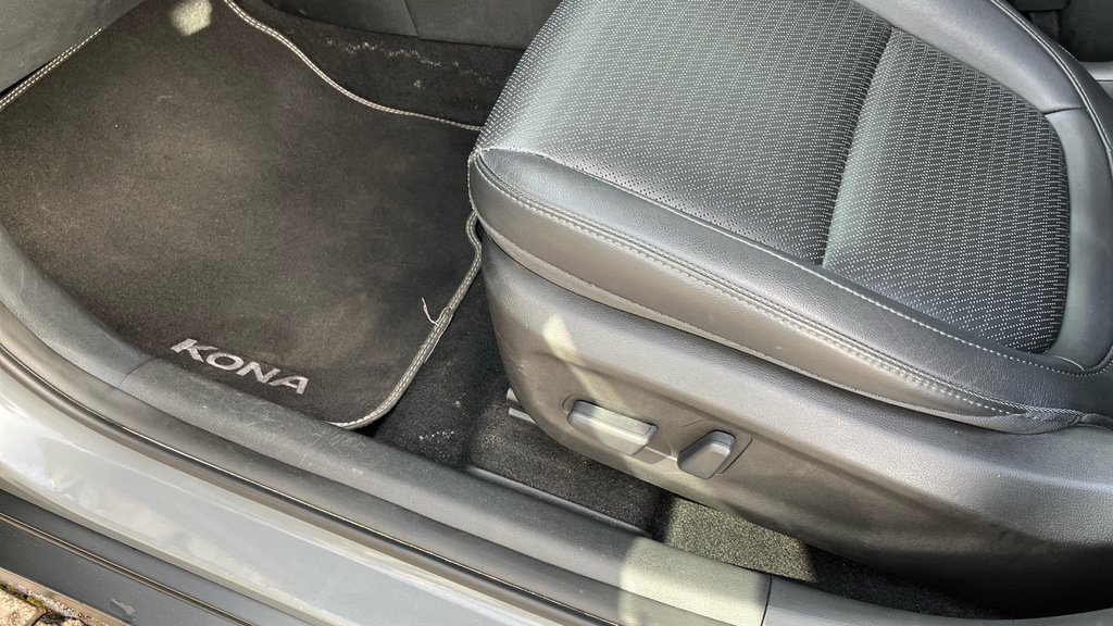 Hyundai Kona Premium Se Grey #43