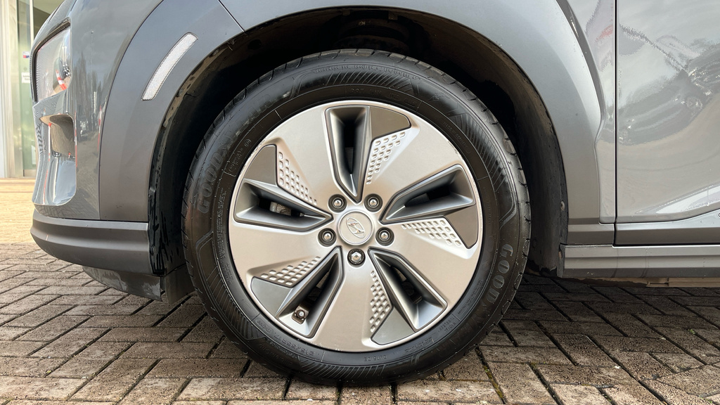 Hyundai Kona Premium Se Grey #18