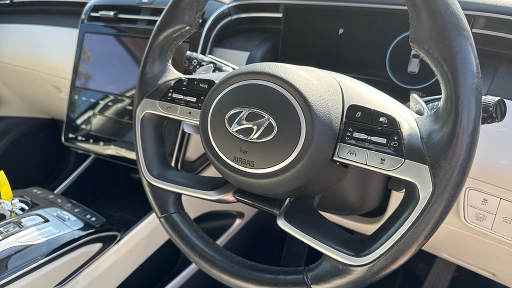 Hyundai Tucson T-gdi N Line White #39