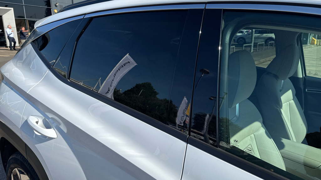 Hyundai Tucson T-gdi N Line White #37