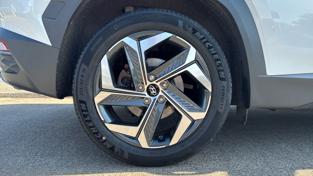 Hyundai Tucson T-gdi N Line White #26