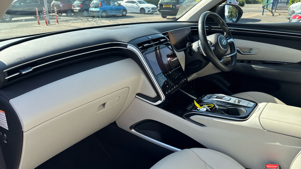 Hyundai Tucson T-gdi N Line White #10