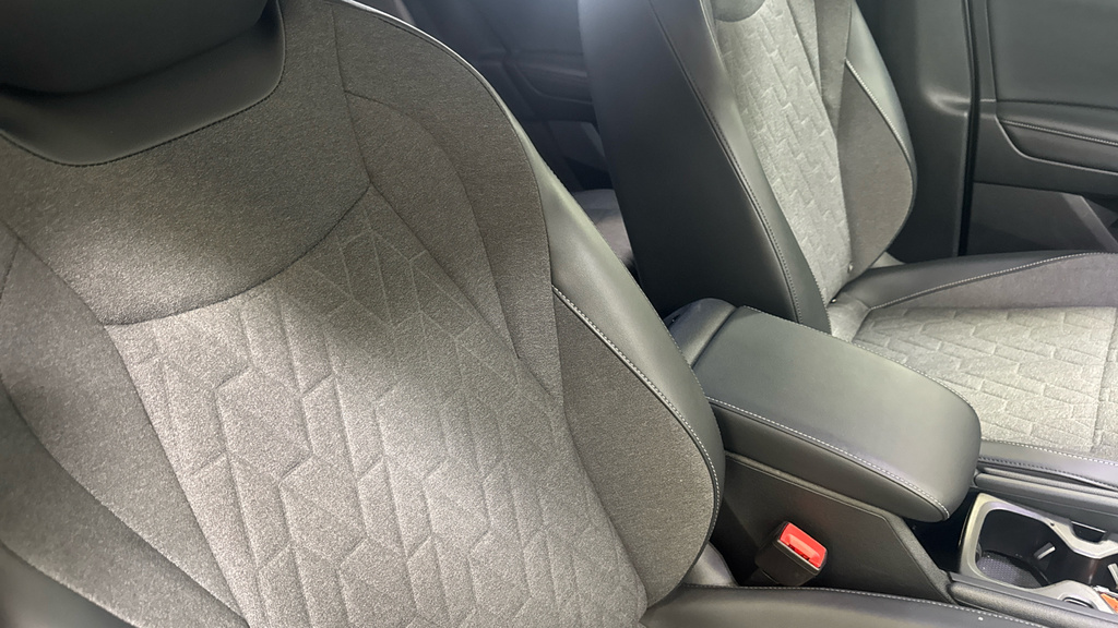 Volkswagen Tiguan R-line Silver #37