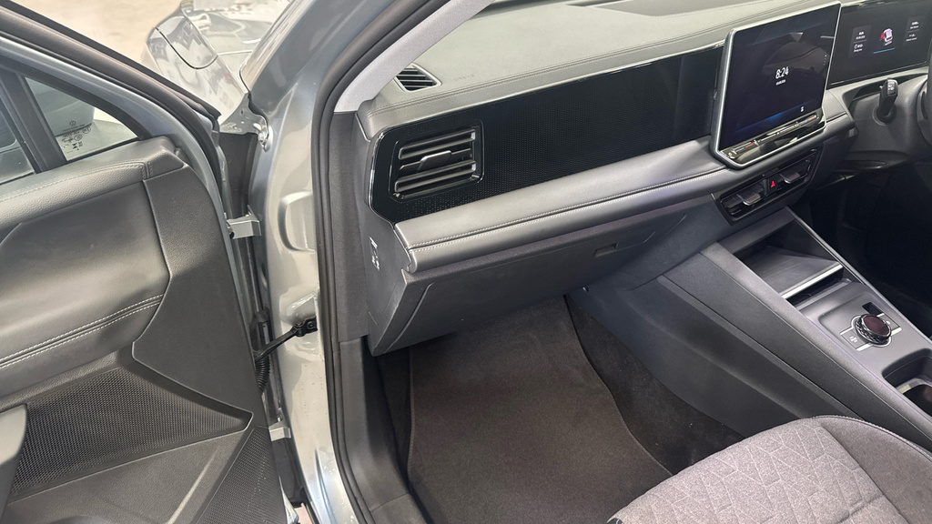 Volkswagen Tiguan R-line Silver #44