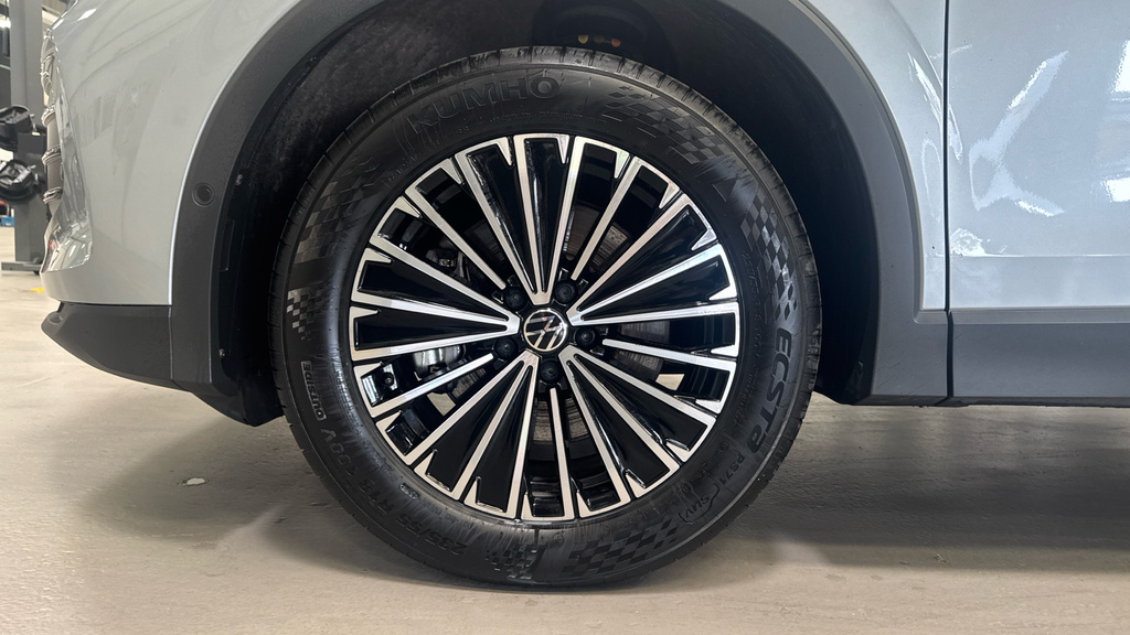Volkswagen Tiguan R-line Silver #18