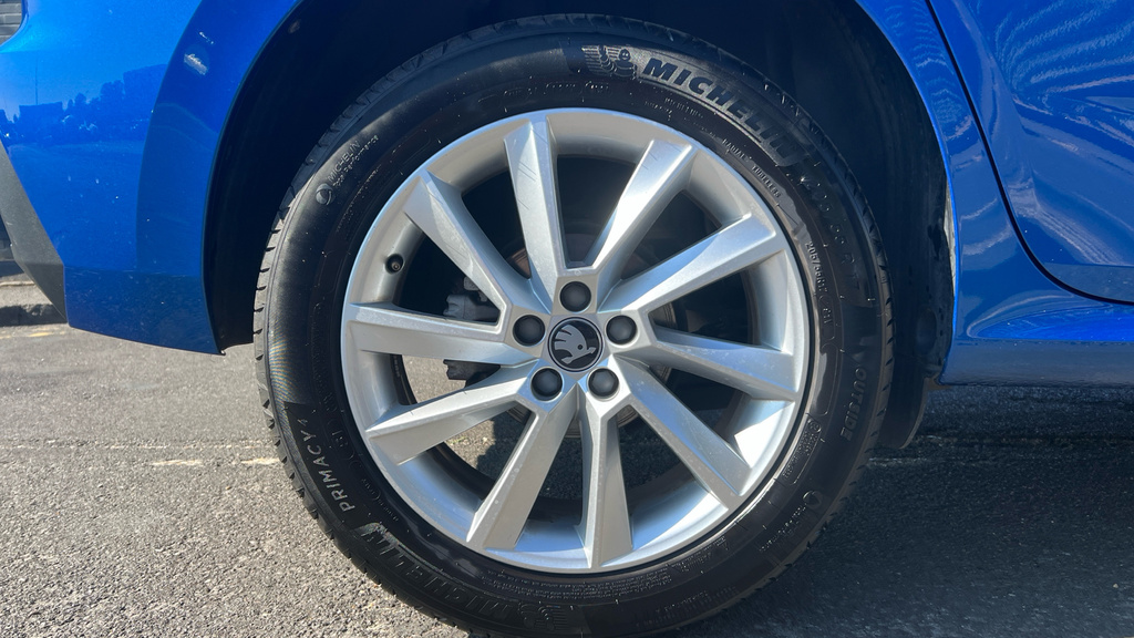Skoda Kamiq Se Edition Grey #24