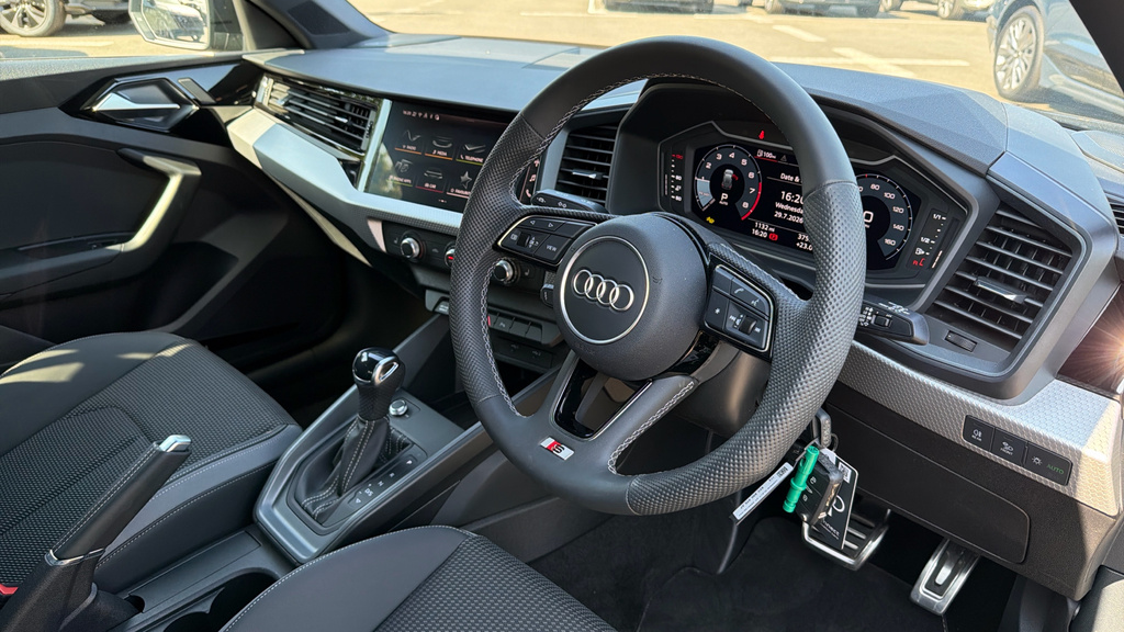 Audi A1 Audi A1 Sportback 35 Tfsi S Line S Tronic Grey #9