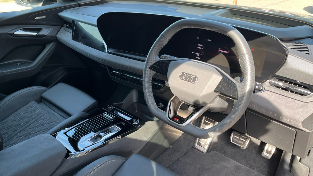 Audi Q6 E-Tron Audi Q6 E-tron Estate Special 185Kw 83Kwh Edition Grey #9