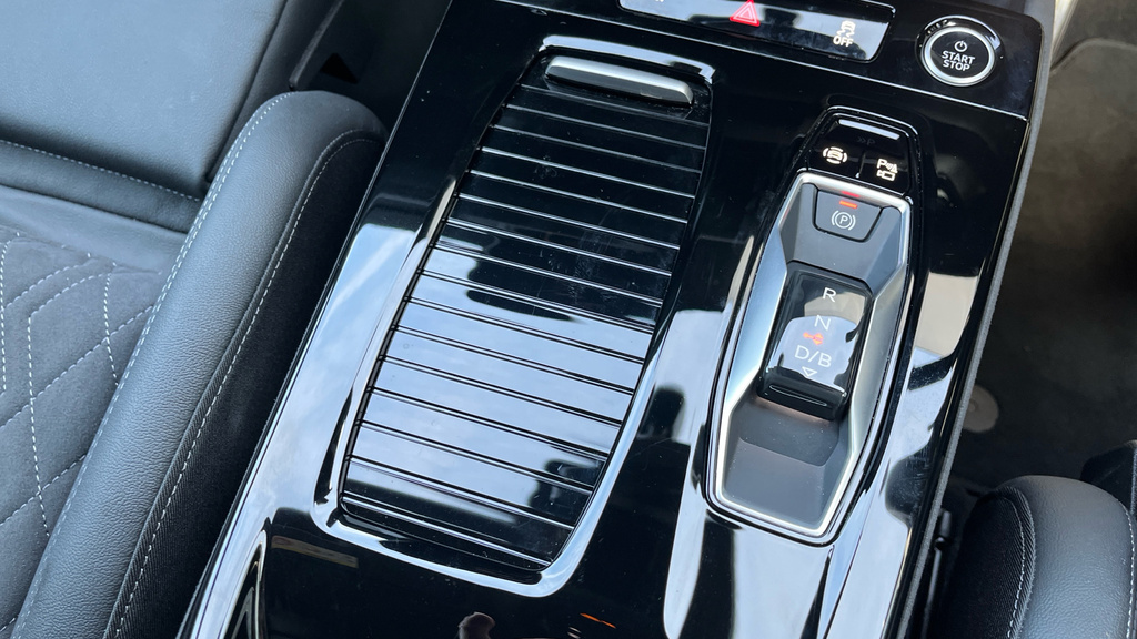 Audi Q6 E-Tron Audi Q6 E-tron Estate Special 185Kw 83Kwh Edition Grey #30