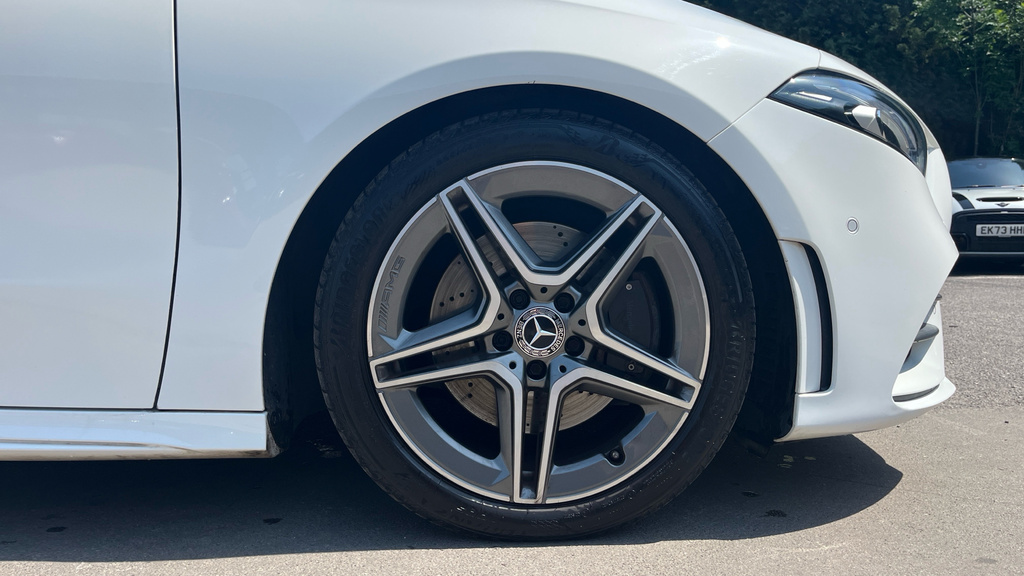Mercedes-Benz A Class 1.5 A 180 D Amg Line 114 Bhp Red #25
