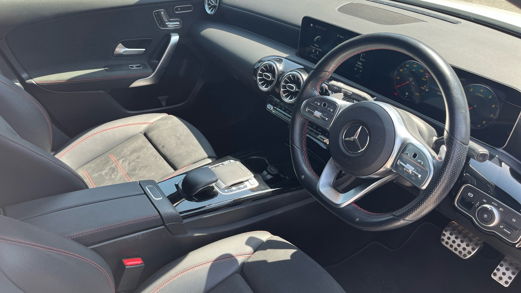 Mercedes-Benz A Class 1.5 A 180 D Amg Line 114 Bhp Red #9