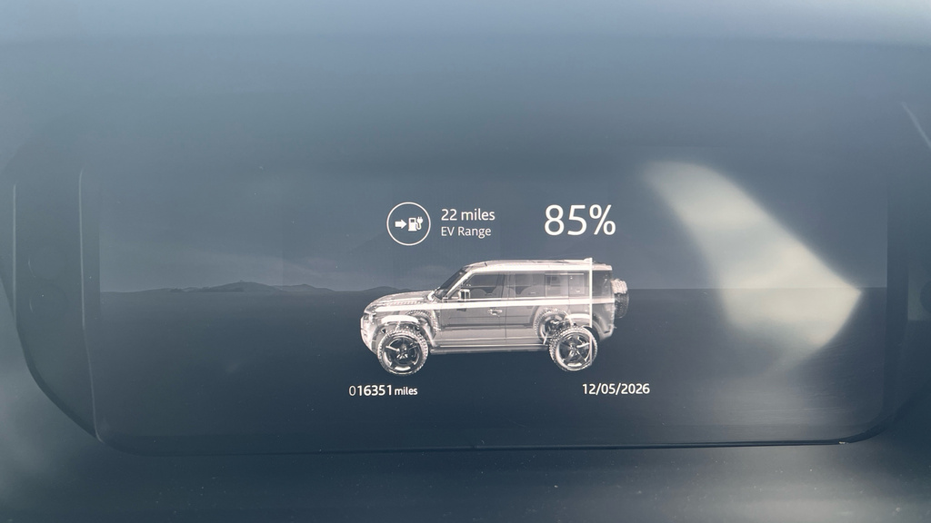 Land Rover Defender 3.0 D300 X-dynamic Hse 110 7 Seat #15