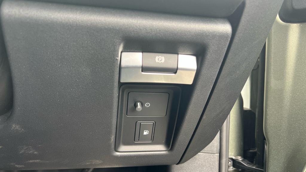 Land Rover Defender 3.0 D300 X-dynamic Hse 110 7 Seat #58