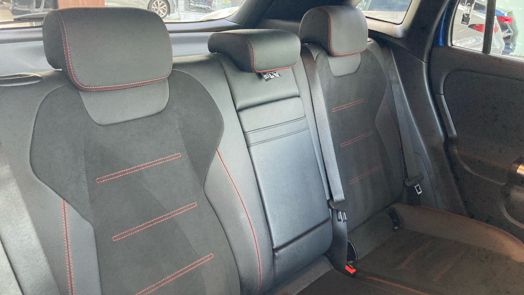 Mercedes-Benz EQA Eqa 250 140Kw Urban Edition 70.5Kwh Grey #32