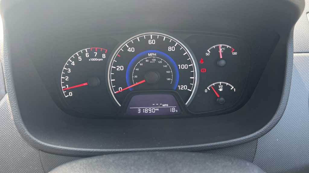 Hyundai I10 Hat 1.2 87Ps Premium Se Silver #18