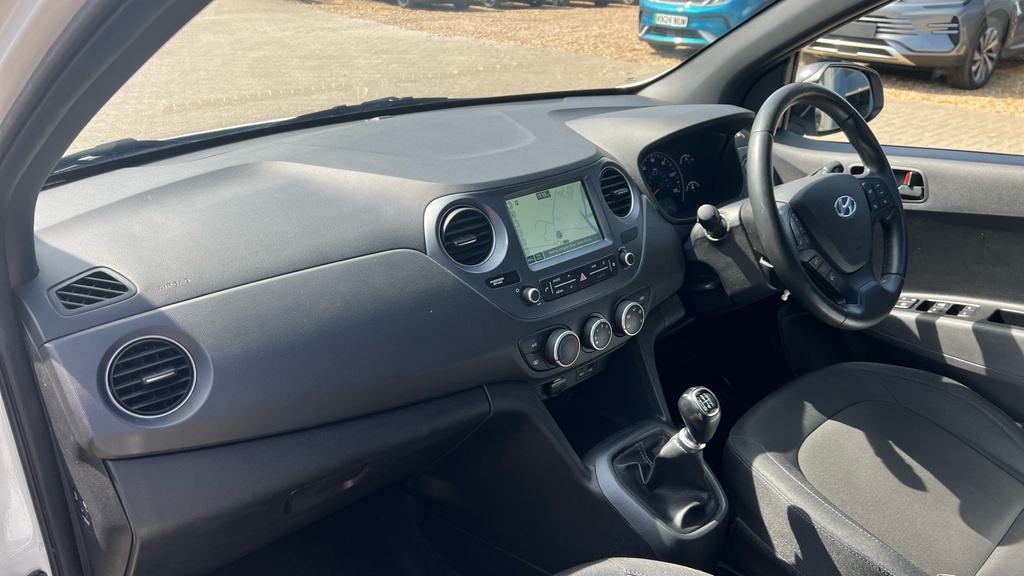 Hyundai I10 Hat 1.2 87Ps Premium Se Silver #10