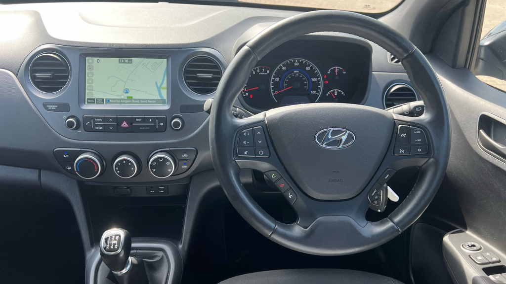 Hyundai I10 Hat 1.2 87Ps Premium Se Silver #17