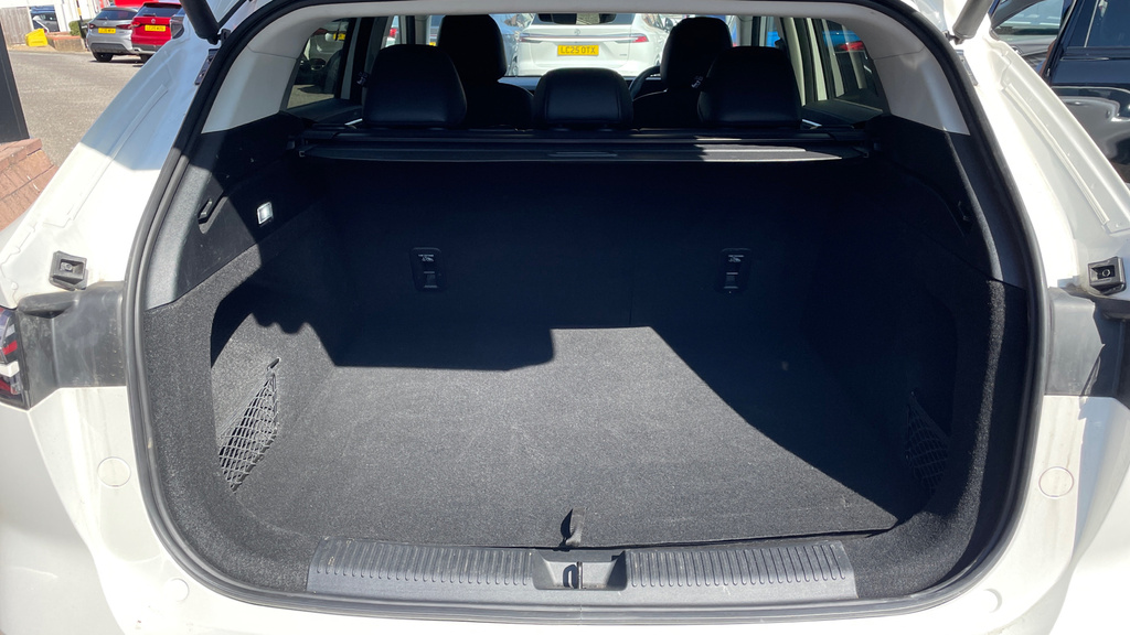 MG HS 1.5 T-gdi 24.7Kwh Trophy Suv Plug-in Hy Black #31