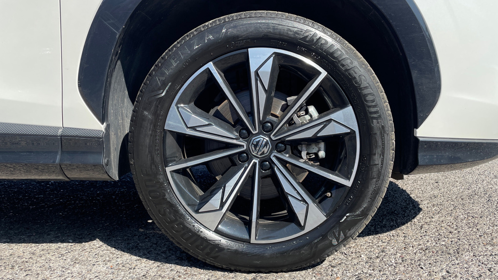 MG HS 1.5 T-gdi 24.7Kwh Trophy Suv Plug-in Hy Black #36