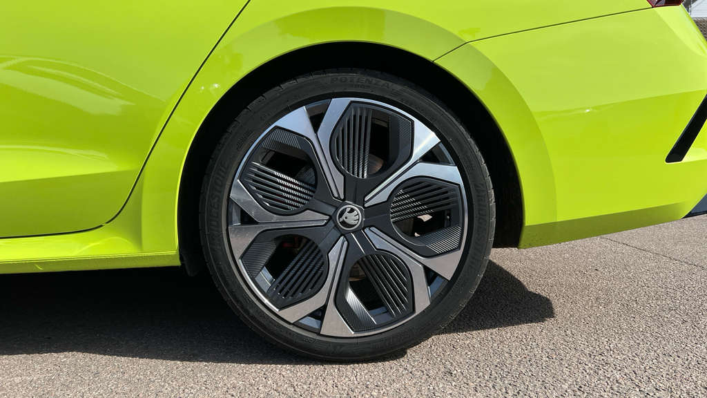 Skoda Octavia 1.5 Tsi 150 E-tec Sportline Dsg Red #27
